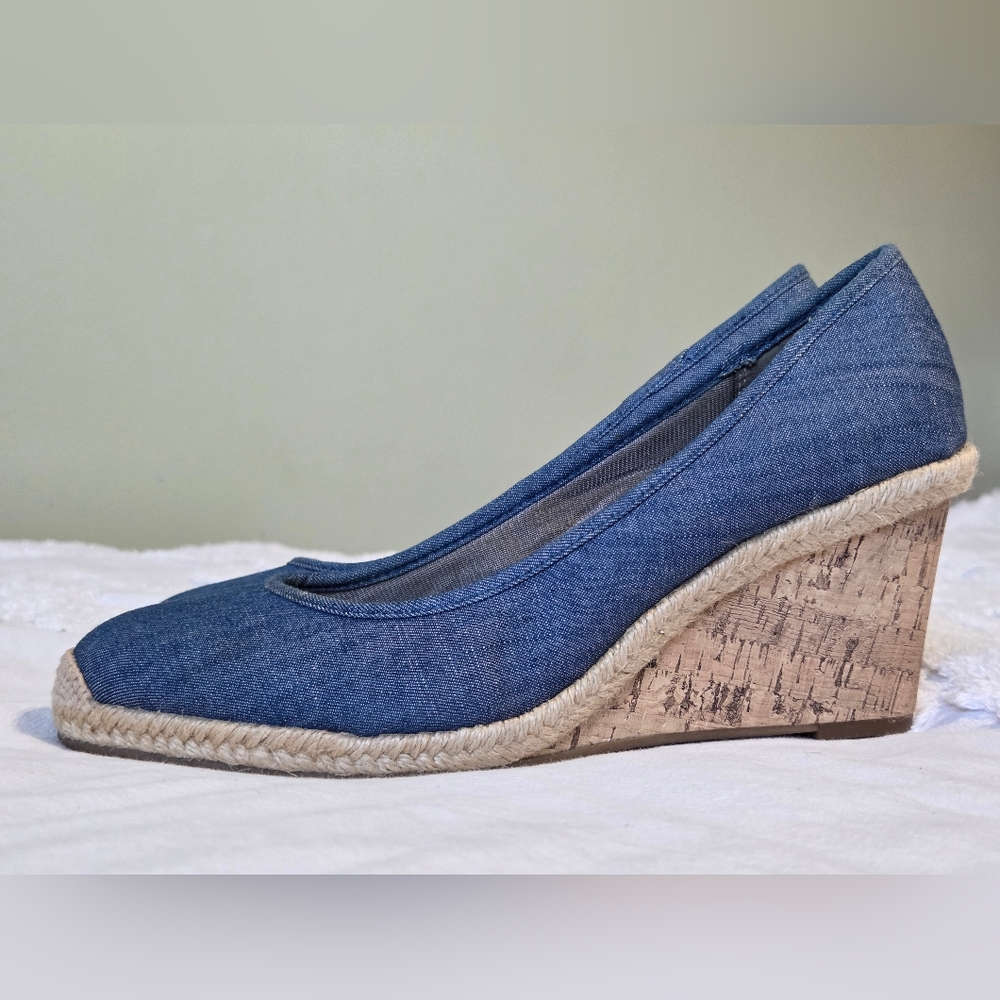 NEW Life Stride Blue Denim Espadrilles Wedge Heels Sz 8 Boho-Chic